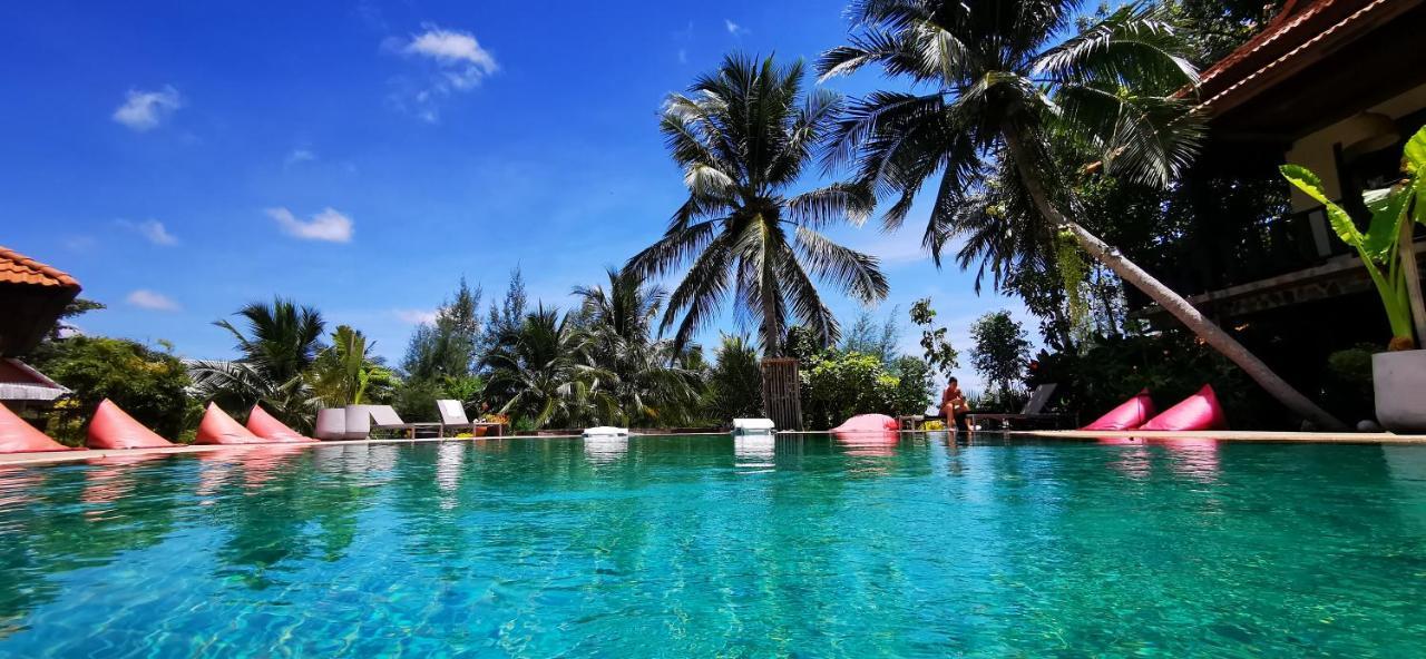 Red Pearl Beach Resort Chaloklum Ngoại thất bức ảnh