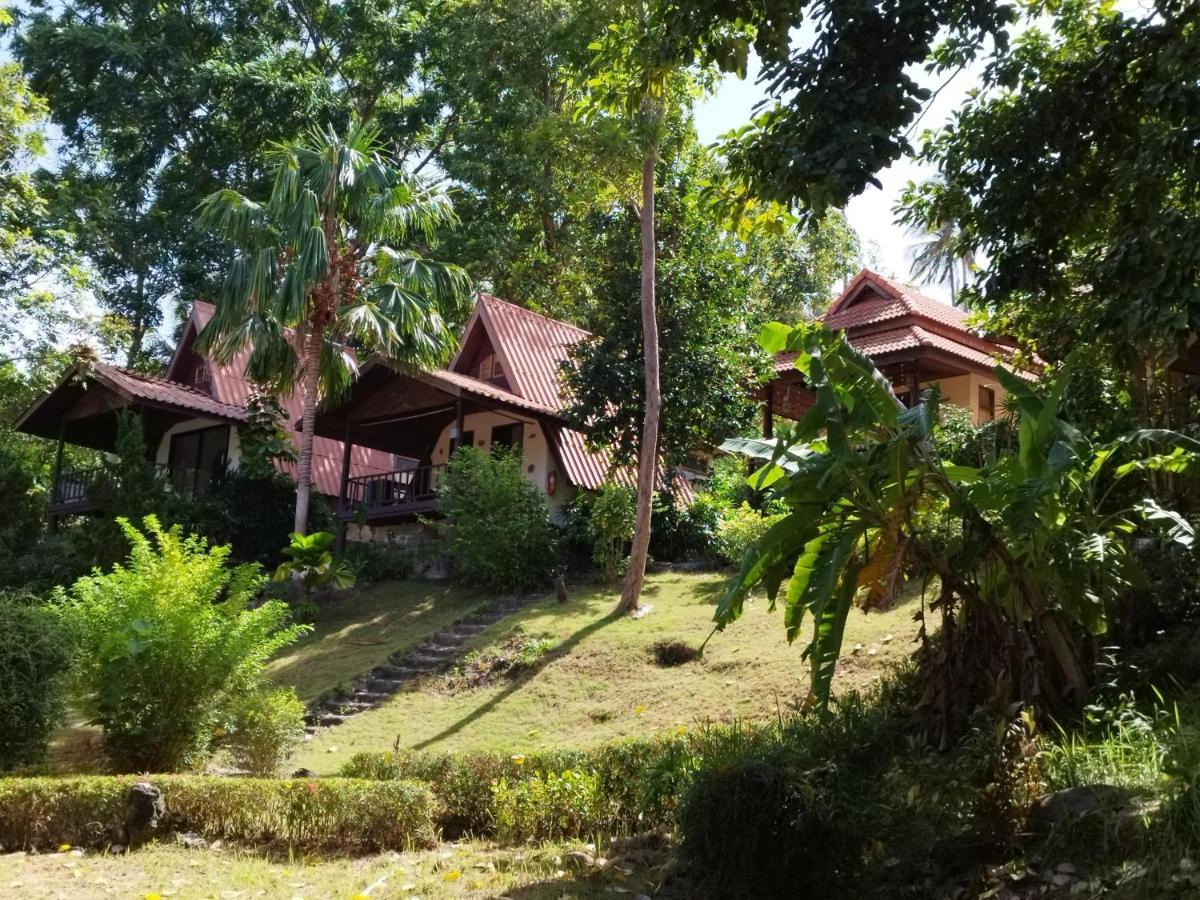Red Pearl Beach Resort Chaloklum Ngoại thất bức ảnh